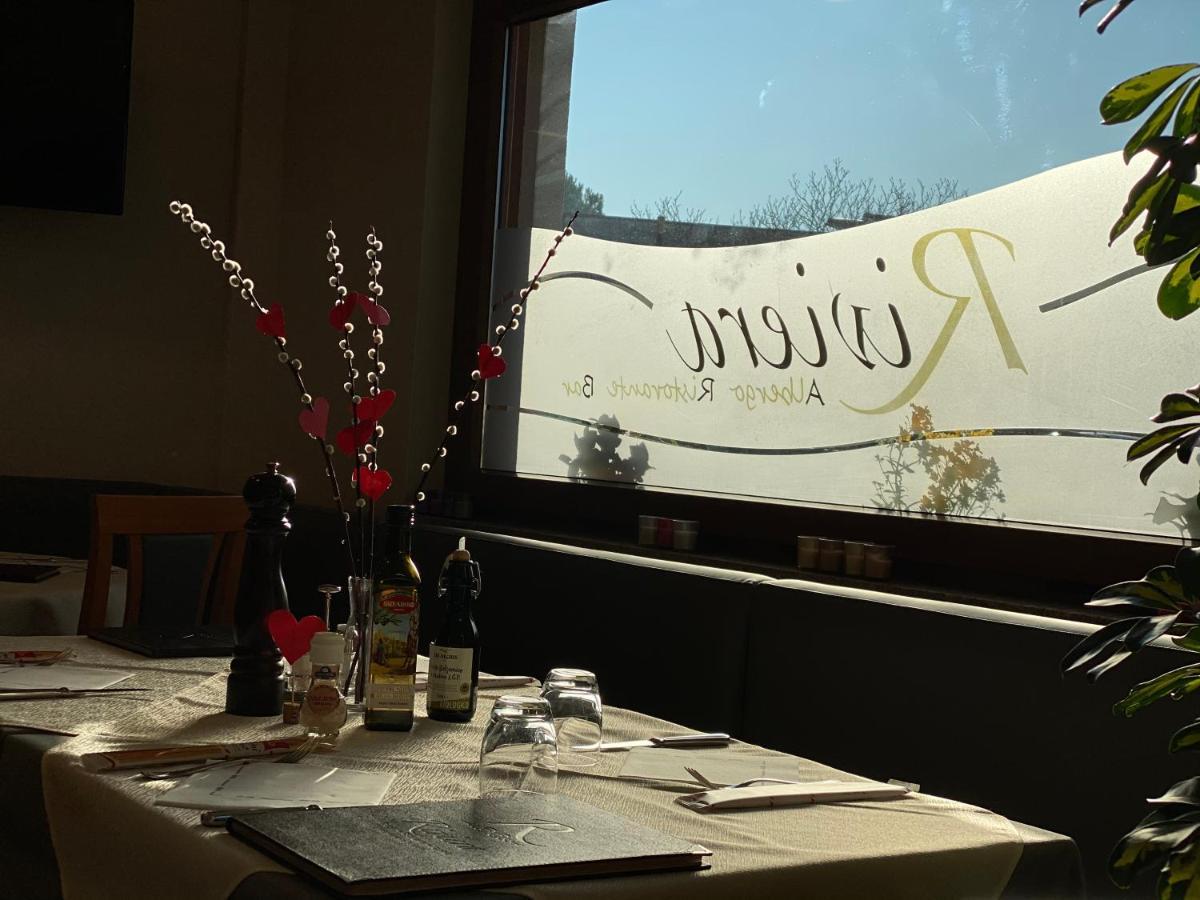 Hotel Riviera 마냐노 인 리비에라 외부 사진