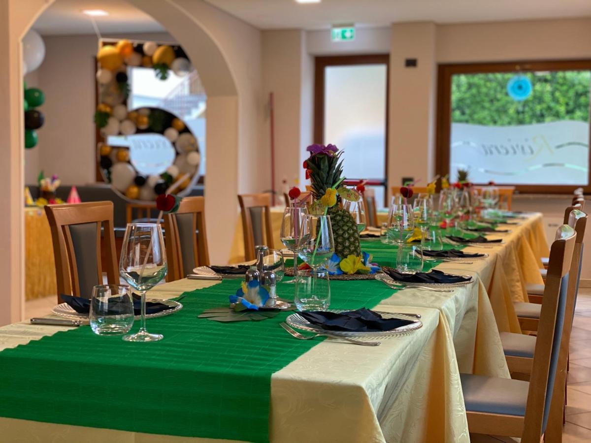 Hotel Riviera 마냐노 인 리비에라 외부 사진